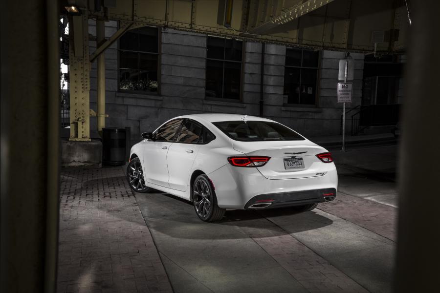  Chrysler 200S (UF) 2014 года  (фото 10 из 40)